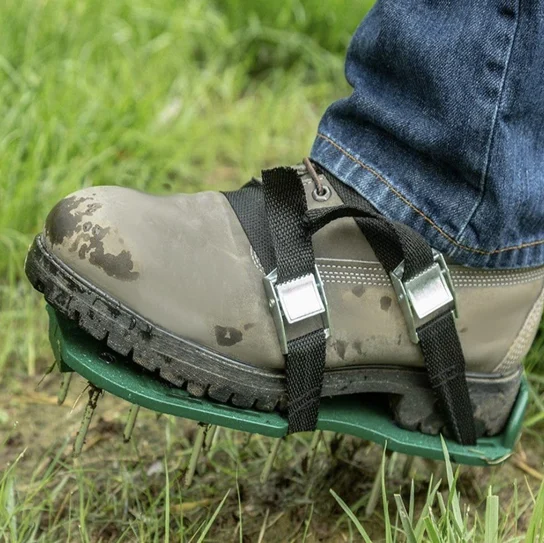 aerator do butów — kolce napowietrzające trawnik aerator do butów — kolce napowietrzające trawnik